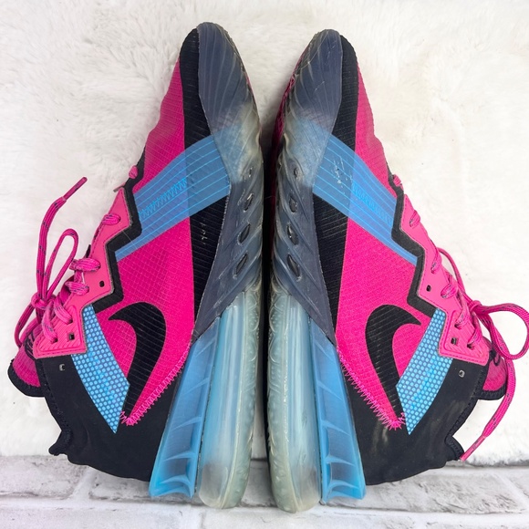 |•NIKE•| Men's Lebron XVIII Low Neon Light Fireberry Blk Lt Blue Fury Size 8.5 - Picture 7 of 12